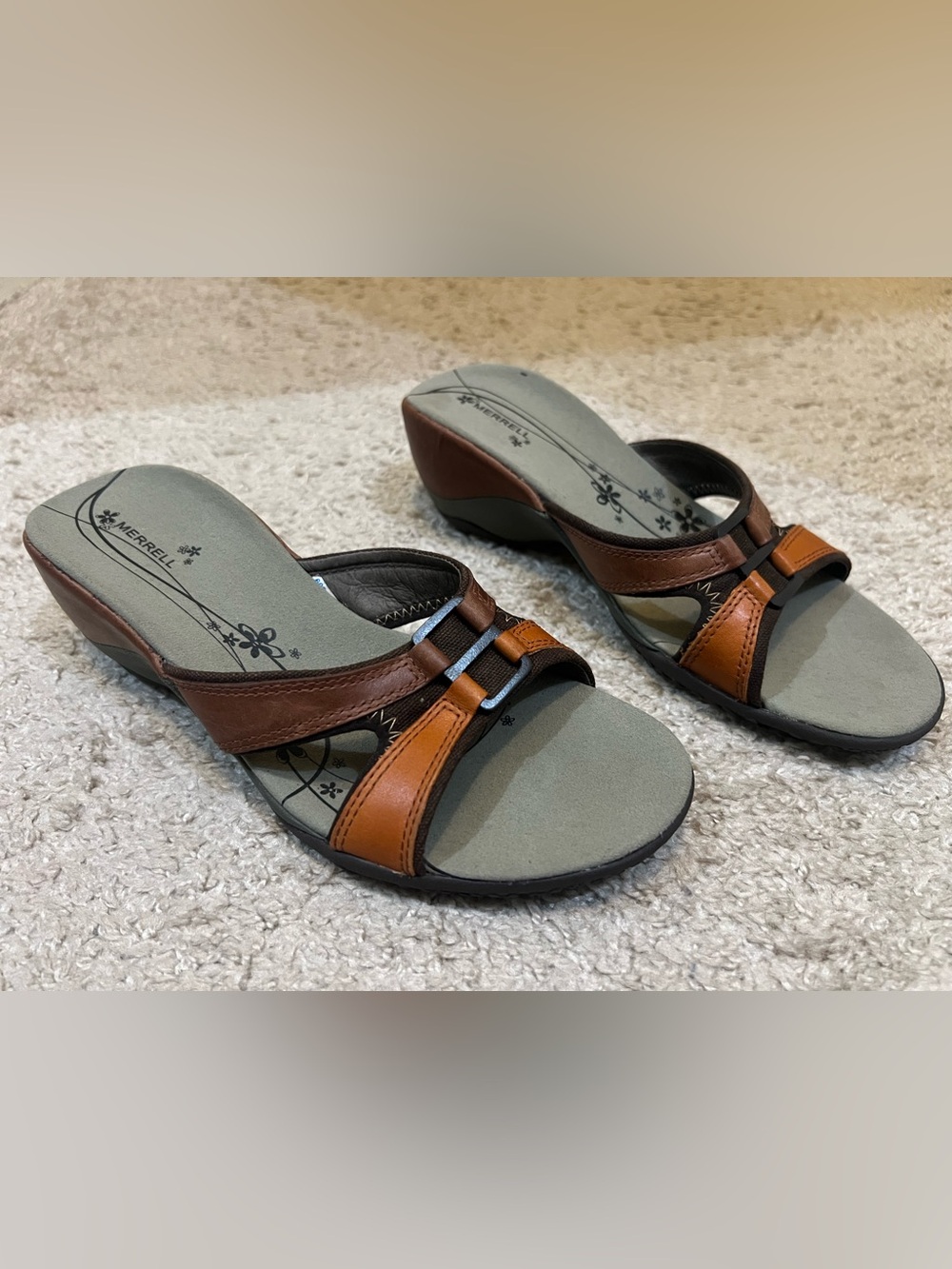 Merrell Women Two-Tone Tan/Orange Comfort Leather Wedge Sandal Vibram Soles Sz 7